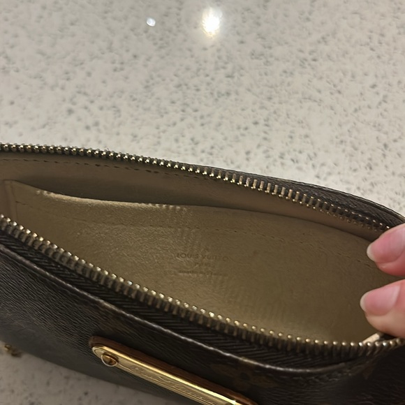 Louis Vuitton Milla Pochette Shoulder Bag - Picture 6 of 7